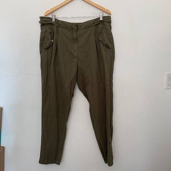 **$5 SALE** Per Una Green Tapered Pants - Picture 1 of 4